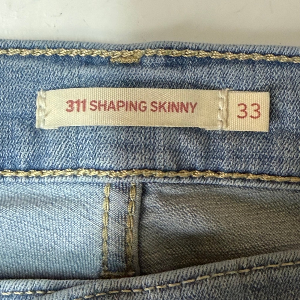 Levis Jeans Womens 33‎ Blue 311 Shaping Skinny Light Wash Stretch Measures 36x29 - Picture 5 of 16
